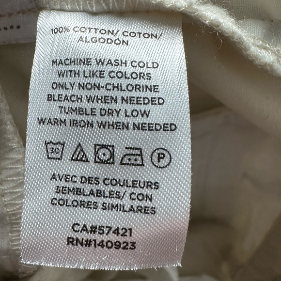 LOFT Outlet Women’s 6” Khaki Chino Shorts Size 0 Beige Casual Summer - Picture 2 of 6